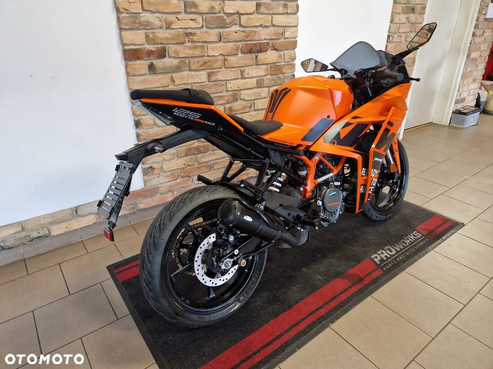 KTM RC 125 - 19