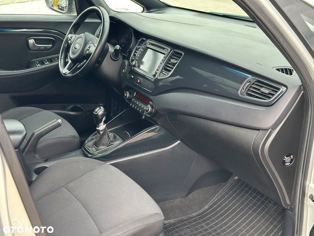 Kia Carens 1.7 CRDi 136 Fifa World Cup Edition - 13