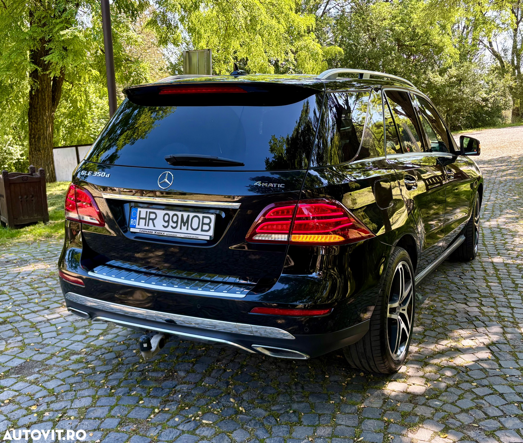Mercedes-Benz GLE 350 d 4Matic 9G-TRONIC AMG Line - 10