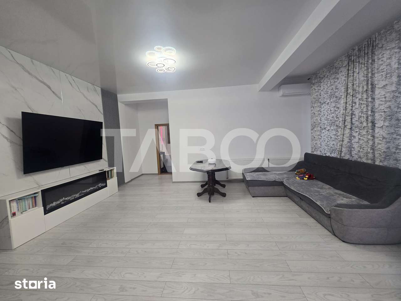 Apartament 2 camere de vanzare 54mpu cu 2 balcoane zona Selimbar Sibiu — fotografia 2