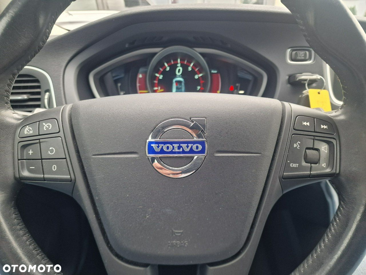 Volvo V40 T2 You - 29