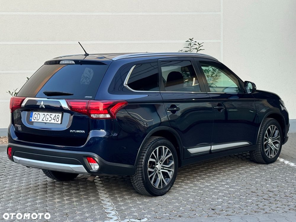 Mitsubishi Outlander 2.2 DI-D Intense + SDA 4WD - 14