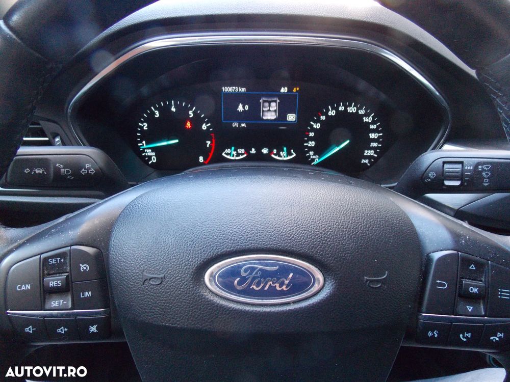 Ford Focus 1.0 EcoBoost Titanium - 12