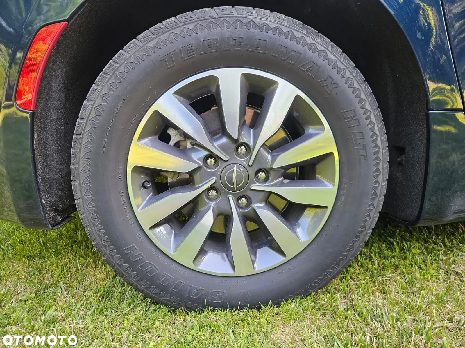 Chrysler Pacifica - 13