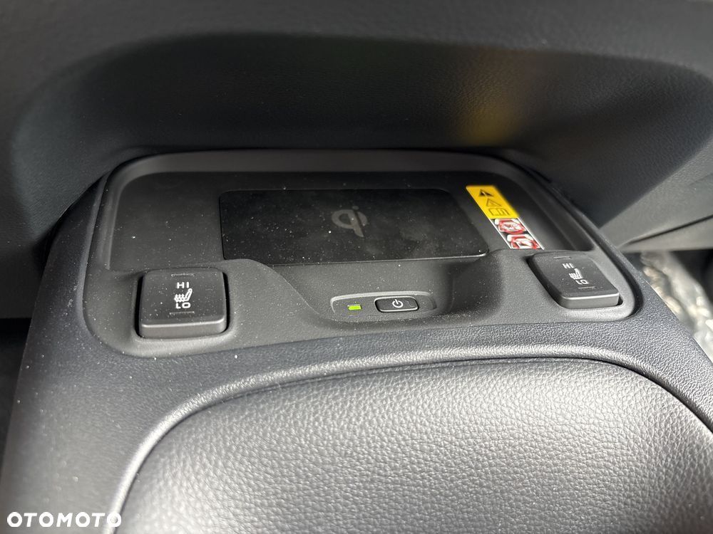 Toyota Corolla 1.8 Hybrid Comfort - 17