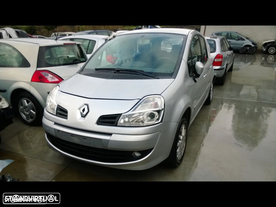 Traseira/Frente/Interior Renault Grand Modus 2012 (Viatura com 33.800Km) - 1