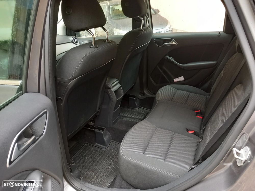 Mercedes-Benz B 180 d Urban - 7