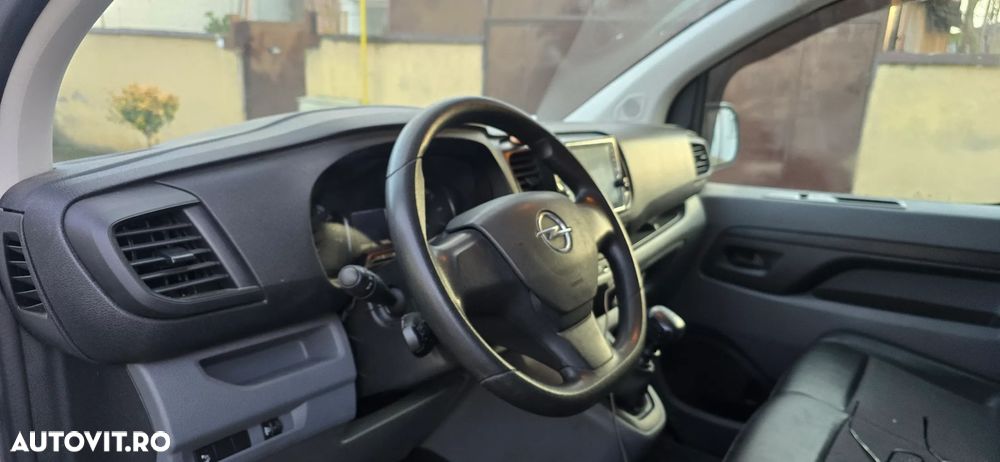 Opel Vivaro - 12