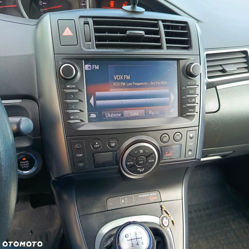 Toyota Verso 1.8 Selection EU6 - 19