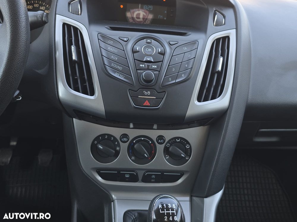 Ford Focus 1.0 EcoBoost Start-Stopp-System TITANIUM - 7