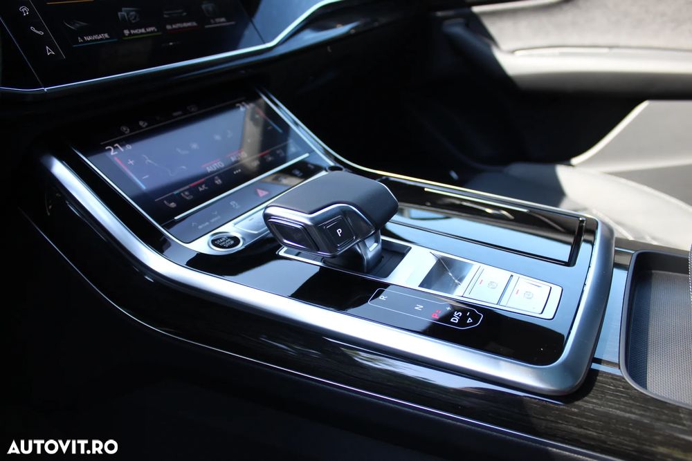 Audi Q8 55 TFSI quattro Tiptronic MHEV - 15