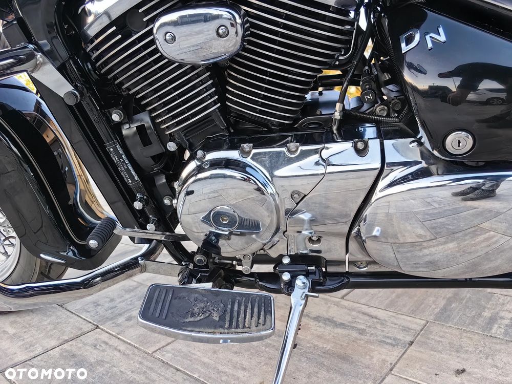 Suzuki VL 800 Volusia - 24