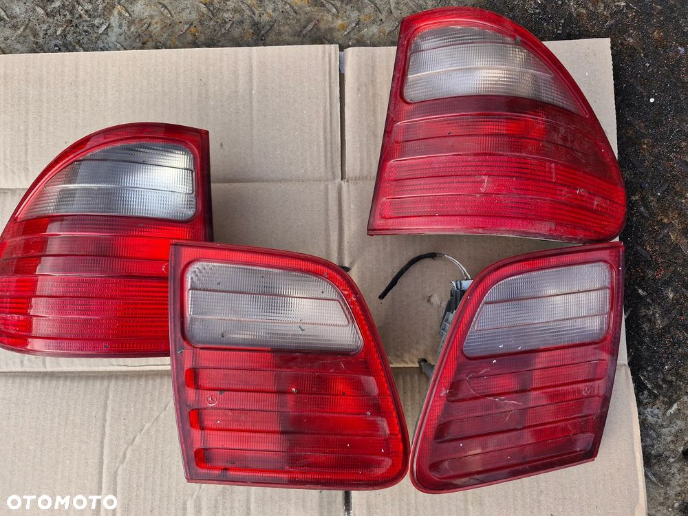 Komplet lamp lampa tył   MERCEDES W210 kombi