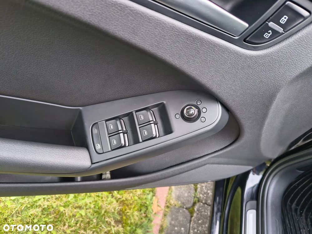 Audi A4 Avant 2.0 TDI - 12