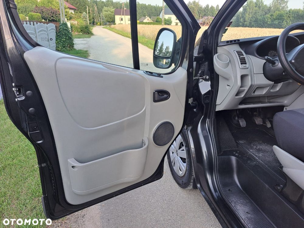 Opel Vivaro - 14