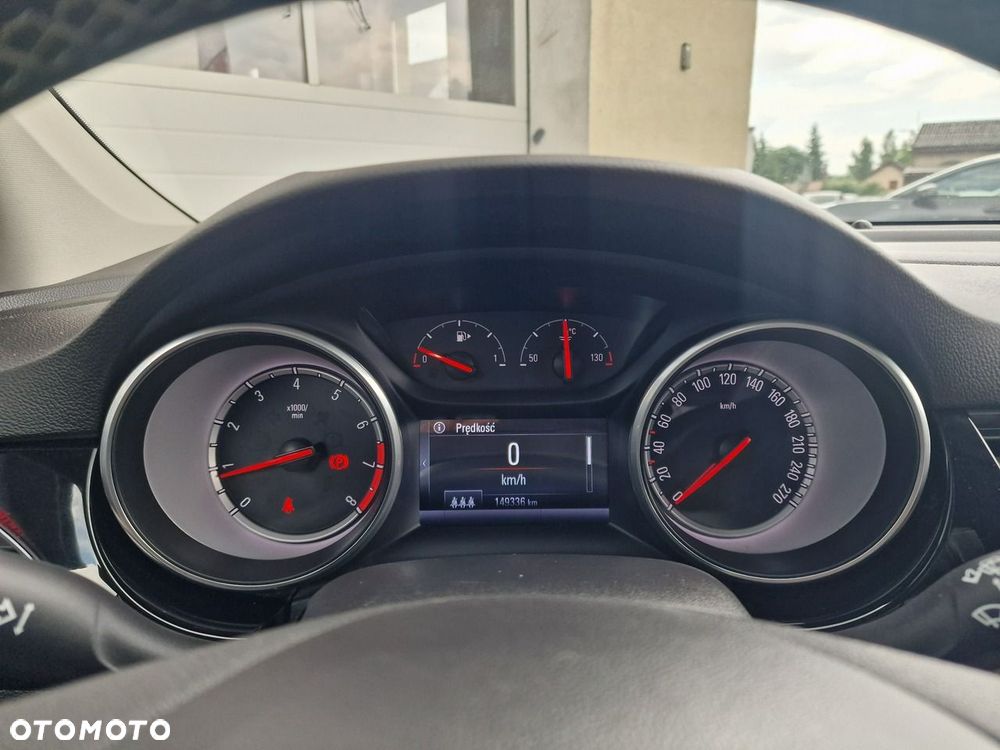 Opel Astra 1.4 Turbo Start/Stop Dynamic - 36