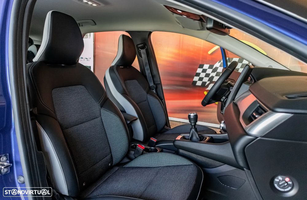 Renault Captur 1.0 TCe Exclusive - 26