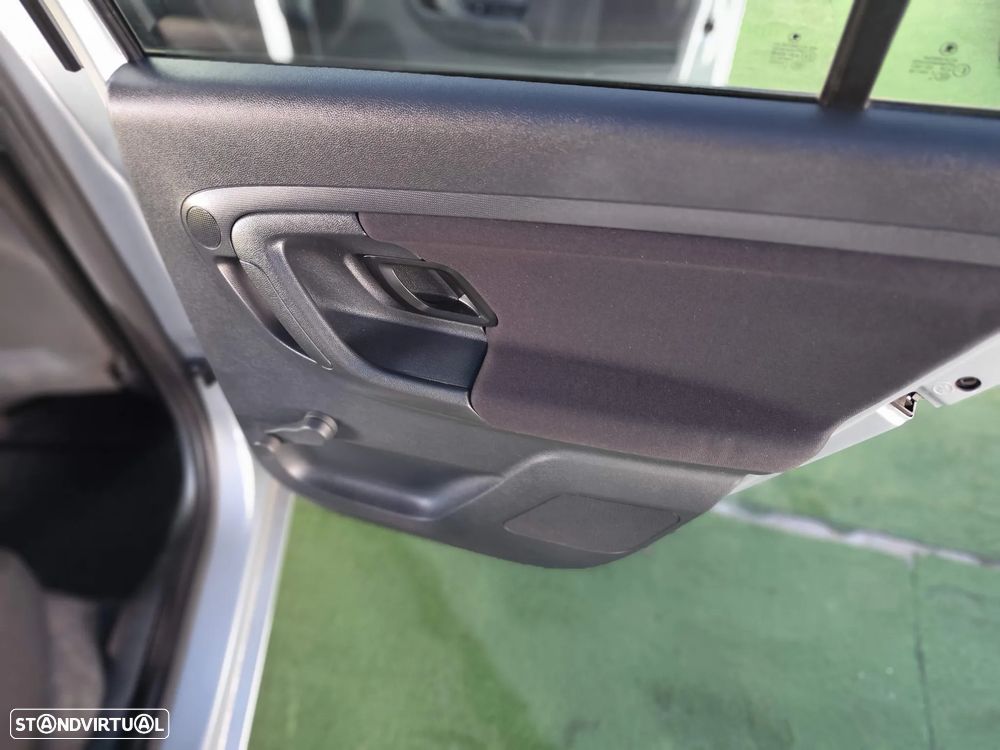 Skoda Fabia Break 1.2 TDi Active Plus - 37