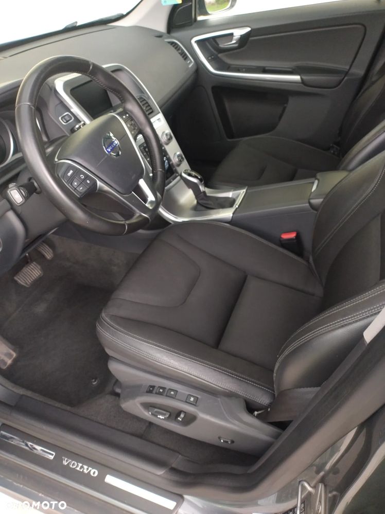 Volvo XC 60 D3 Drive-E Kinetic - 27