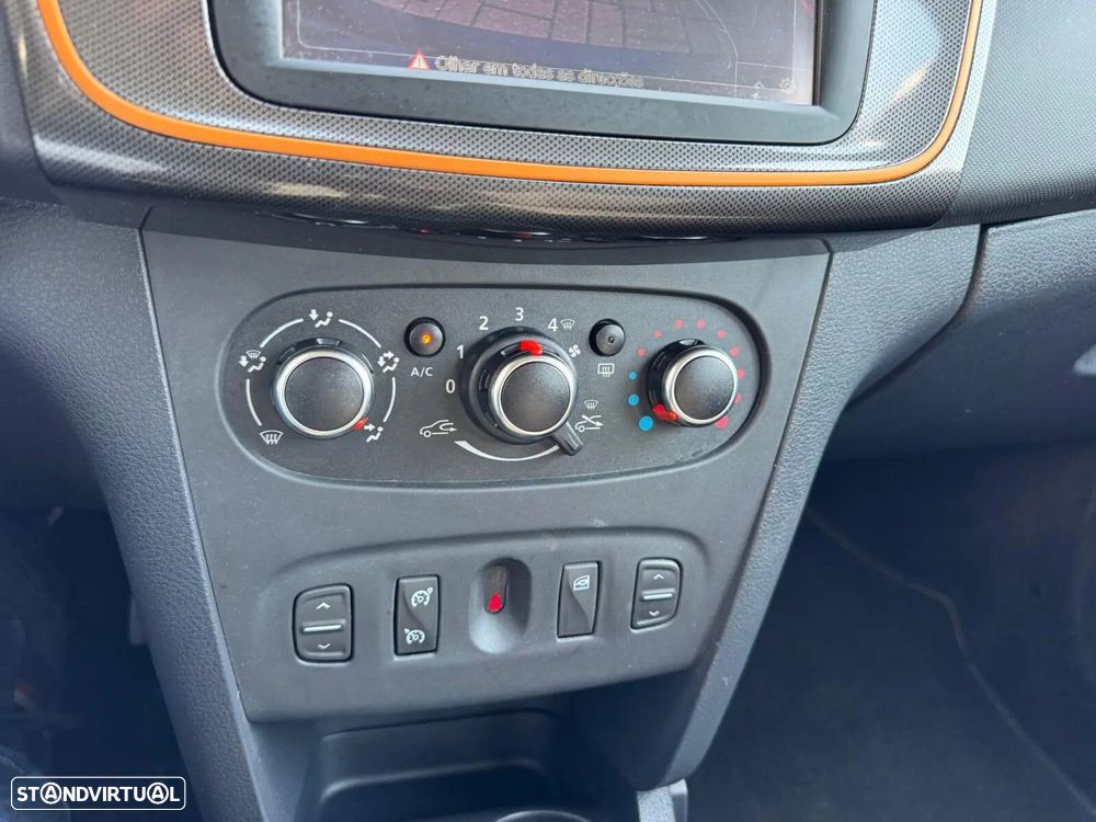 Dacia Sandero 0.9 TCe Stepway - 8