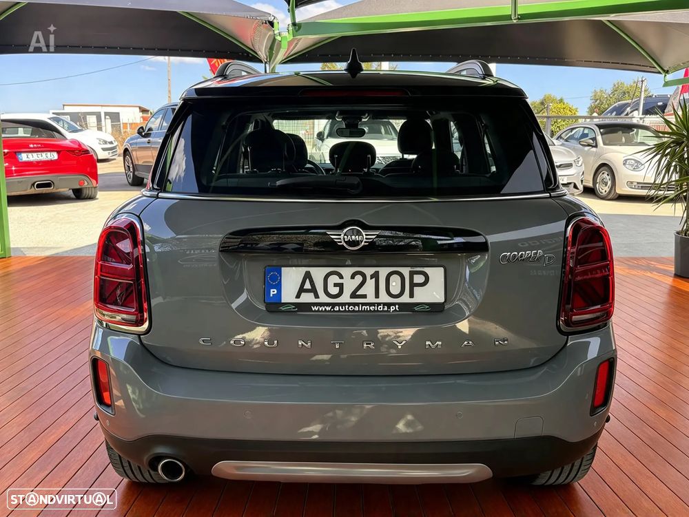 MINI Countryman Cooper D Premium Essential Auto - 10