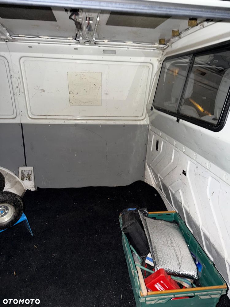 Volkswagen TRANSPORTER - 16