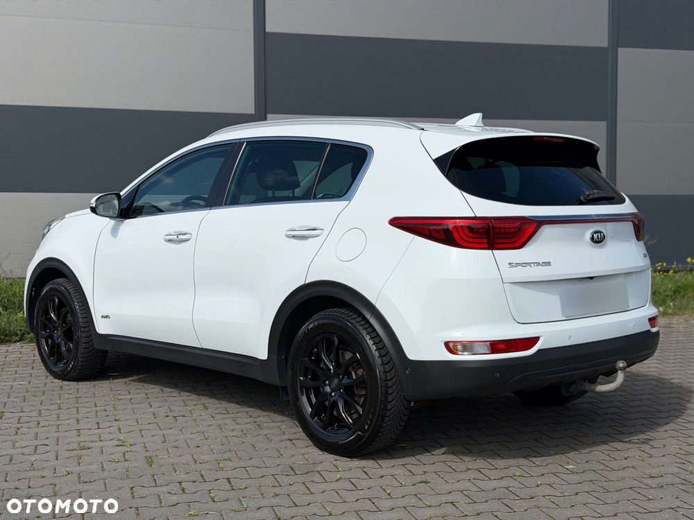 Kia Sportage 2.0 CRDI 4WD Automatik Spirit - 13