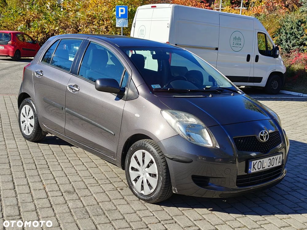 Toyota Yaris 1.3 Luna A/C - 28