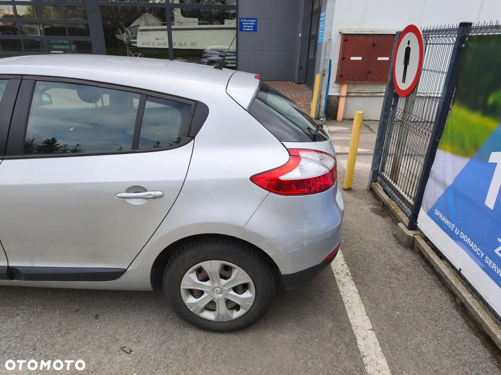 Renault Megane 1.6 16V Expression Euro5 - 8