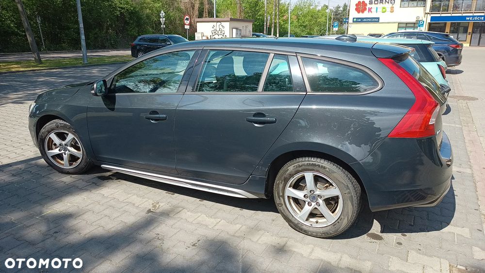 Volvo V60 T3 Momentum - 2