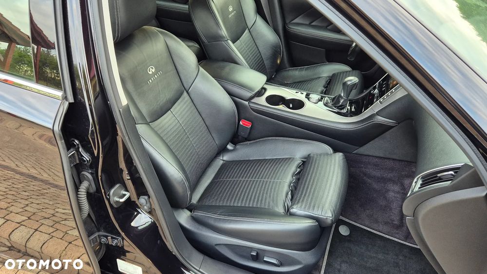 Infiniti Q50 2.2d Sport Sound Studio by Bose - 11