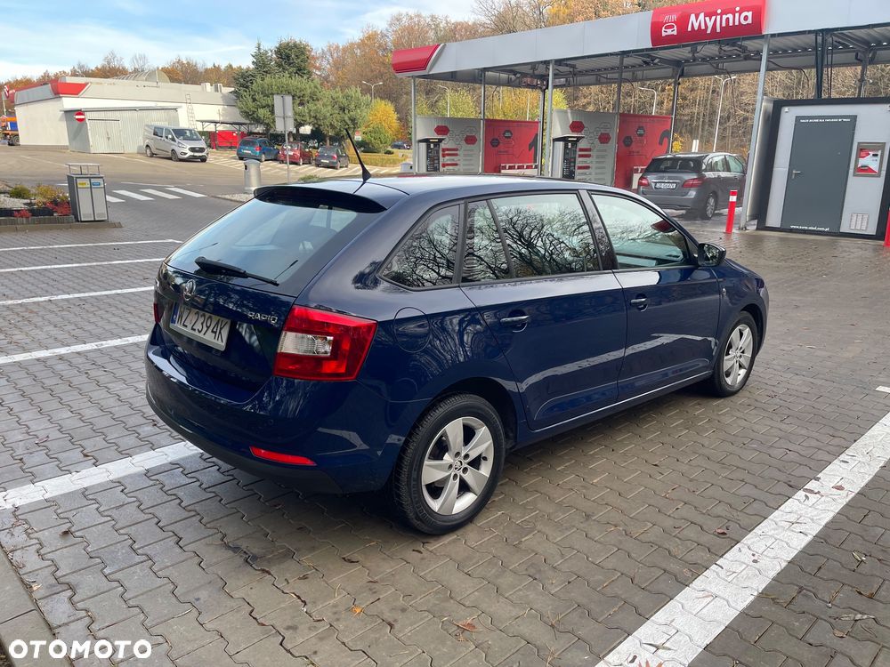 Skoda RAPID 1.6 TDI DPF Ambition Max - 5