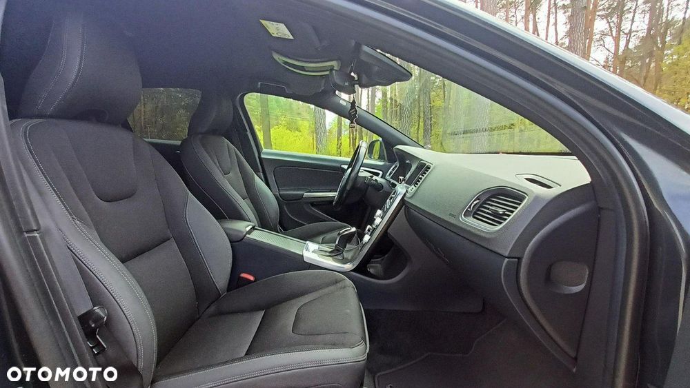Volvo V60 - 15