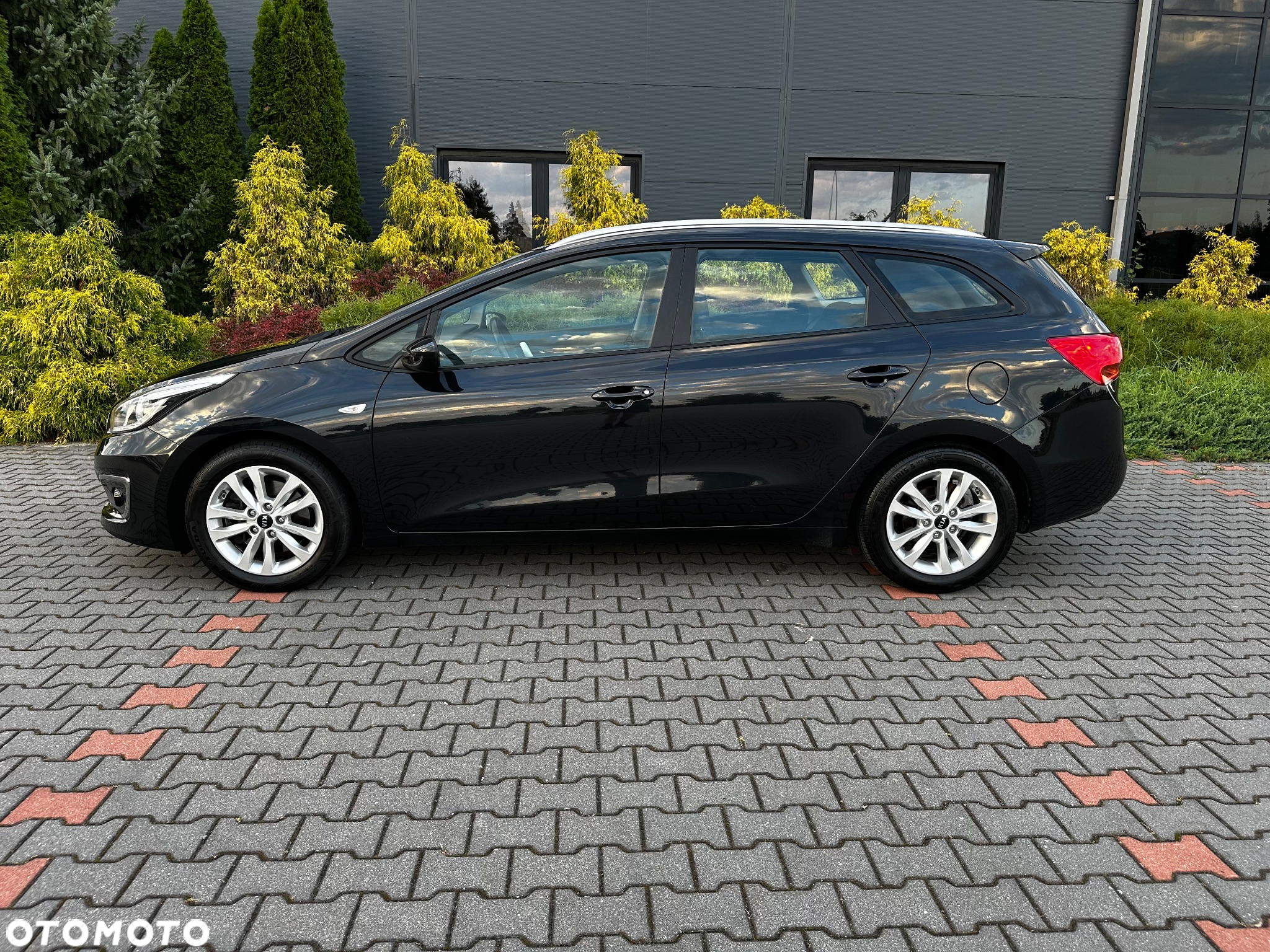 Kia Ceed 1.6 GDI Platinum Edition - 18
