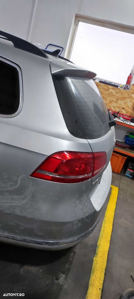 Dezmembrez volkswagen vw passat B7 Break an 2012 CAYC cv MYP LA7W - 12