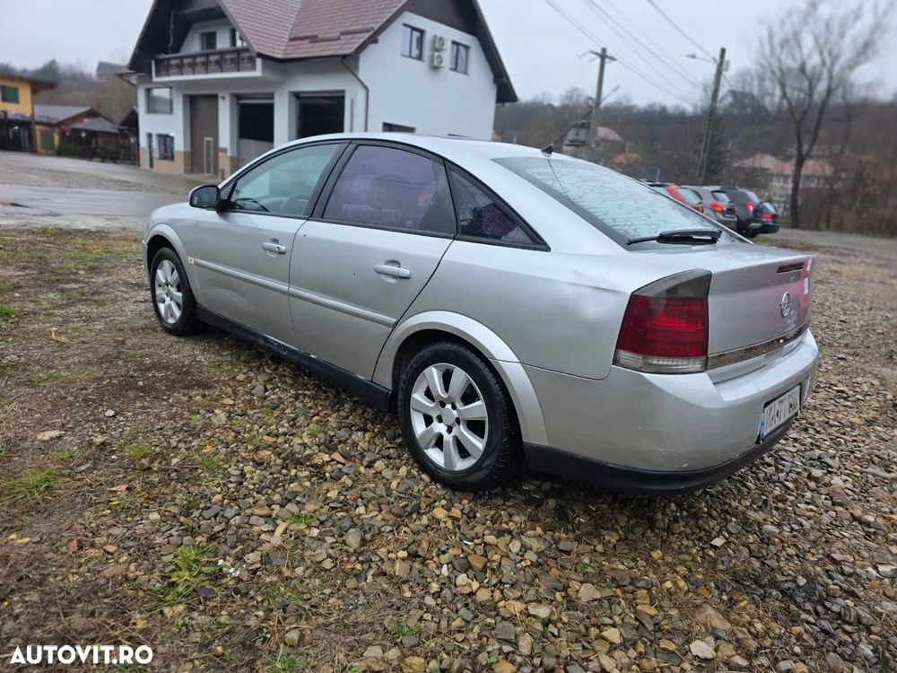 Opel Vectra 1.9 CDTI Essentia - 3