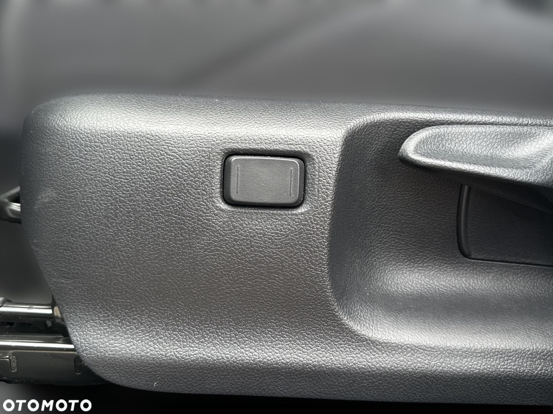 Toyota C-HR 2.0 Hybrid Dynamic Force Style - 24