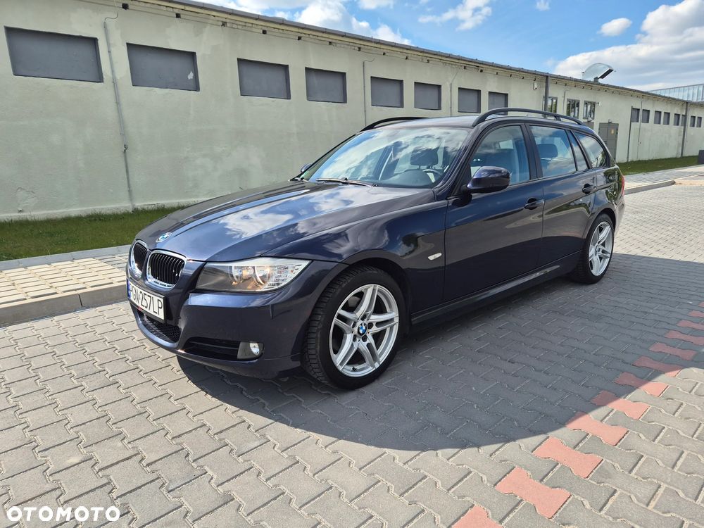 BMW Seria 3 318i - 1