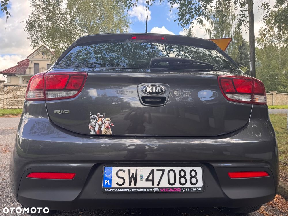 Kia Rio 1.4 M - 14