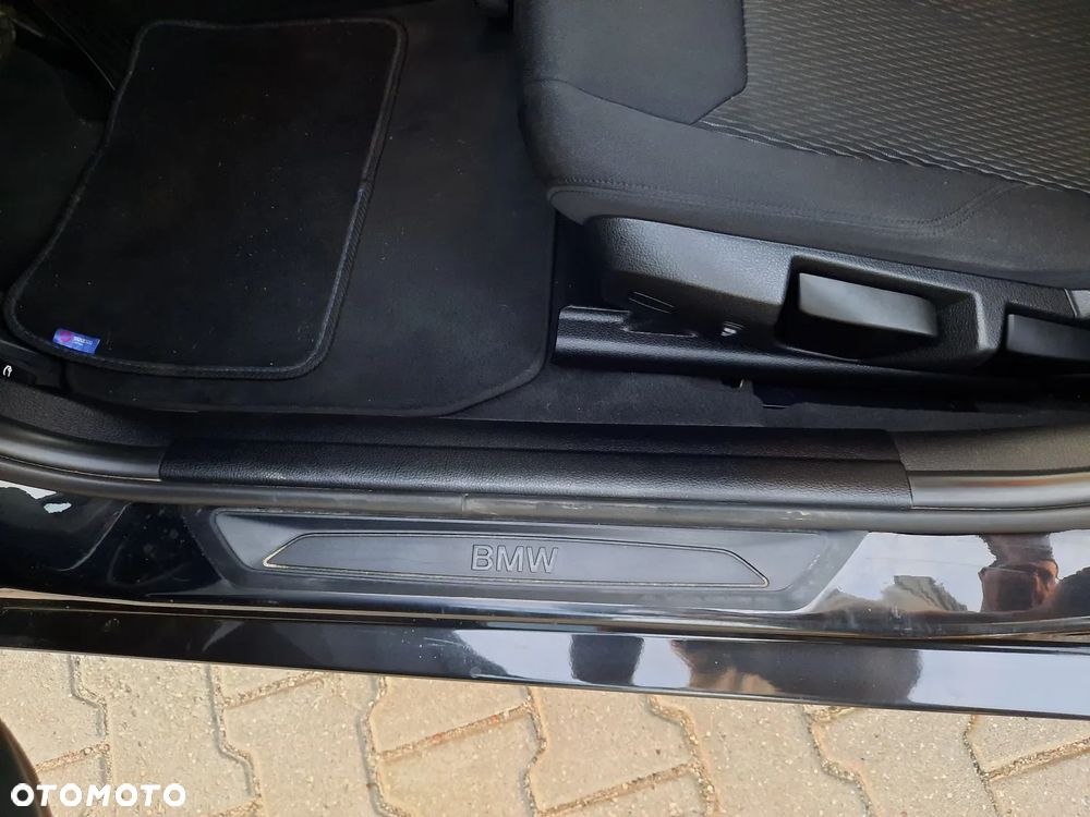 BMW Seria 3 318i Edition Luxury Line Purity - 16