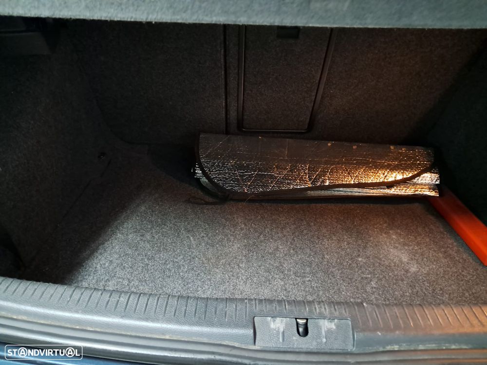 VW Golf 1.6 TDi Highline - 10