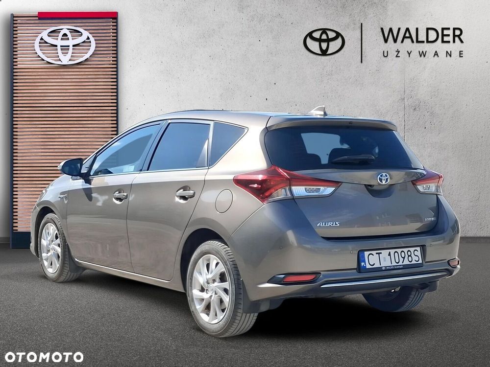 Toyota Auris - 4