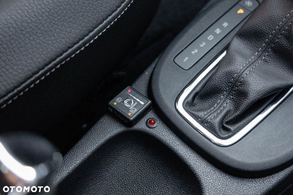 Opel Corsa 1.4 16V Edition 150 - 24