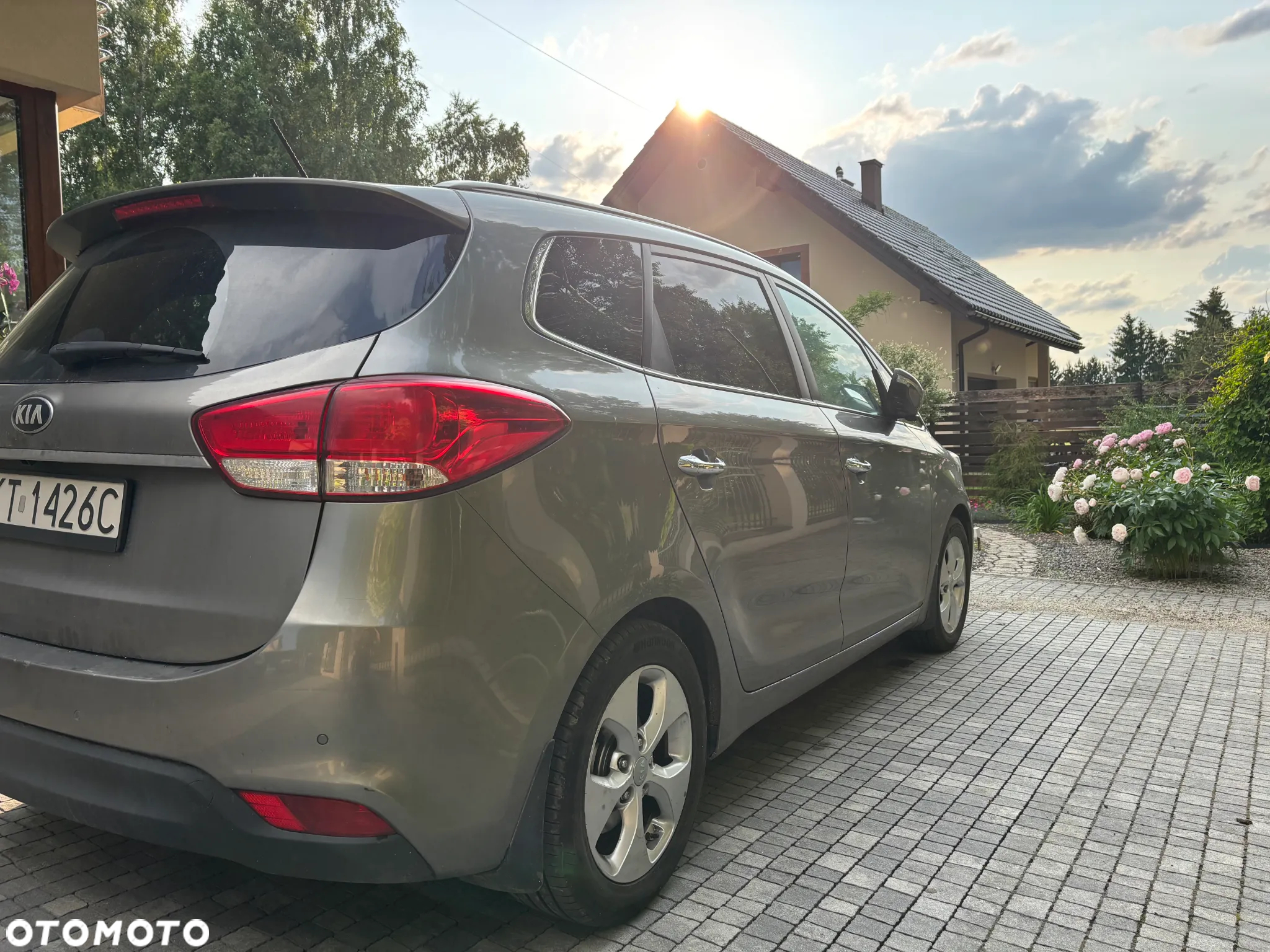 Kia Carens 1.6 GDI M 7os EU6 - 3