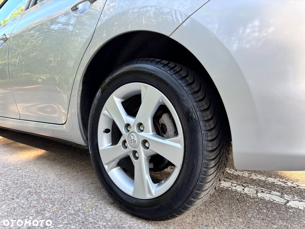 Toyota Auris 1.6 2010 - 6