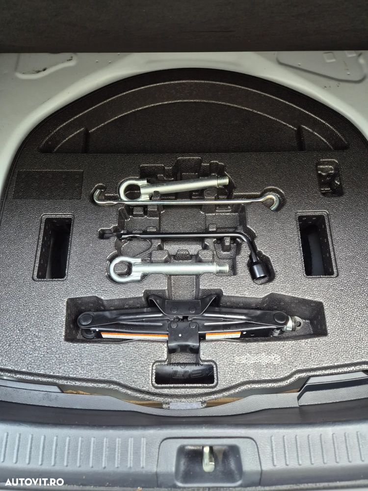 Toyota Corolla 1.8 HSD Dynamic - 22