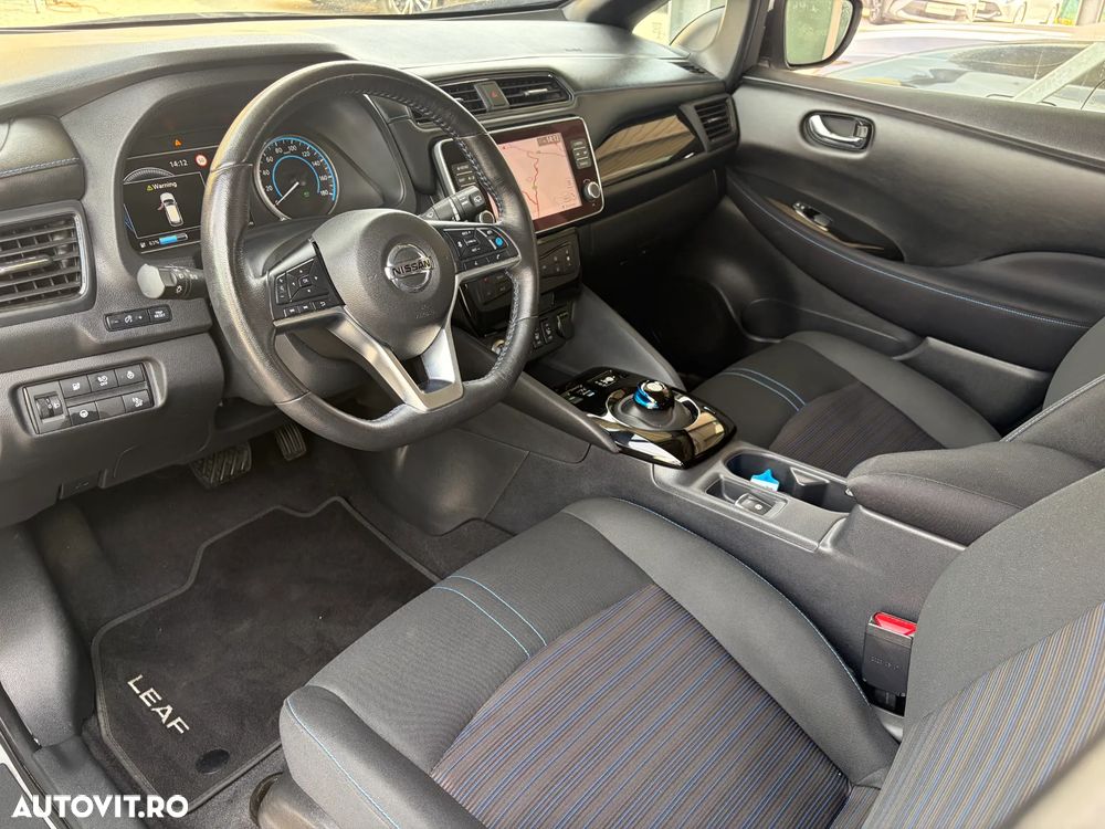 Nissan LEAF 62 kWh e+ N-Connecta - 18