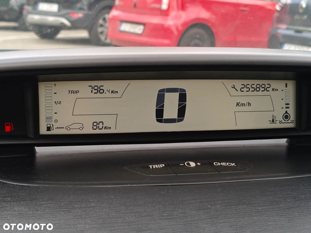 Citroën C-Elysée 1.2 PureTech Exclusive - 22
