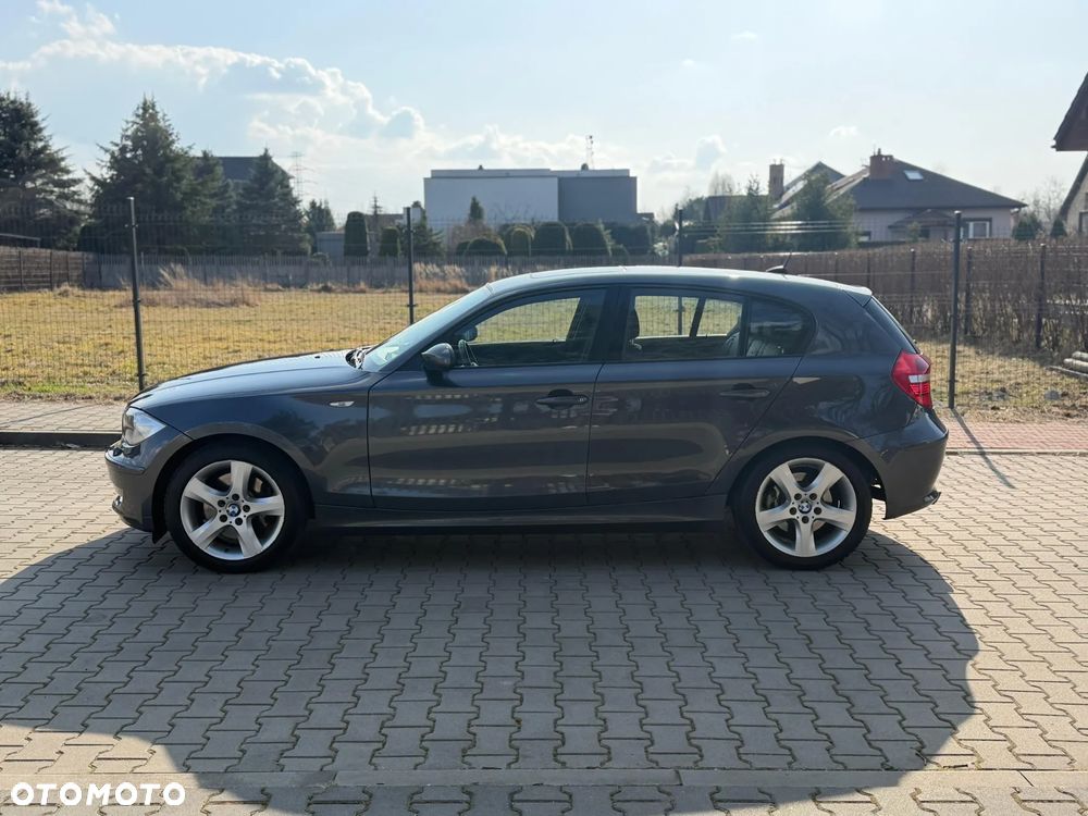 BMW Seria 1 123d DPF Edition Sport - 13