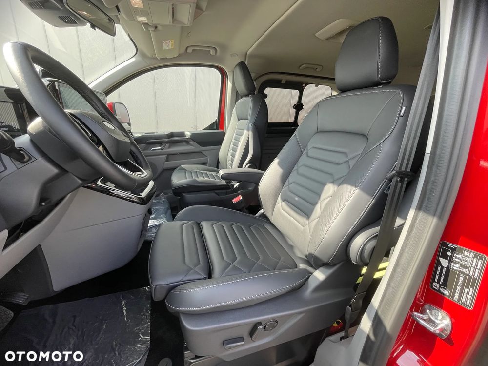 Ford Tourneo Custom - 17